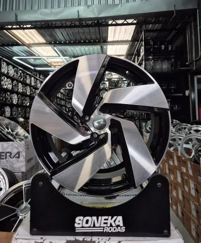 Jogo de rodas GOLF MK8 RP aro 17 - 4x100 ramlow