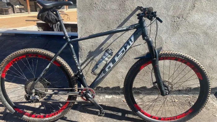 Bicicleta mountain bike aro 29