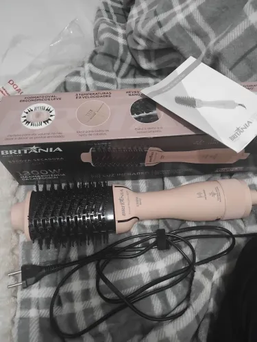 Escova secadora Britânia 1300w