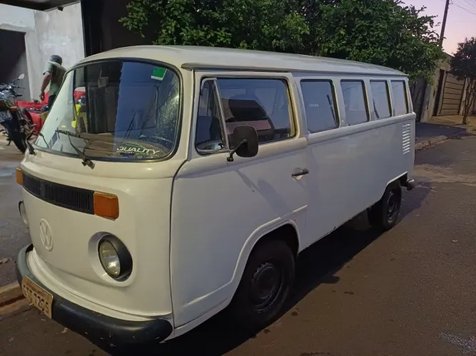 Volkswagen Kombi Standard/ Luxo/ Serie Prata 1997