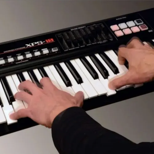 Sintetizador Roland XPS 10