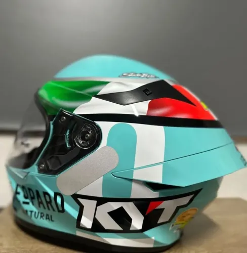 Capacete KYT LEOPARD USADO CONSERVADO