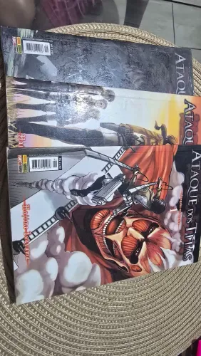 3 magás Ataque ao Titã