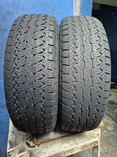 Par de pneus 255/70r17 Bridgestone