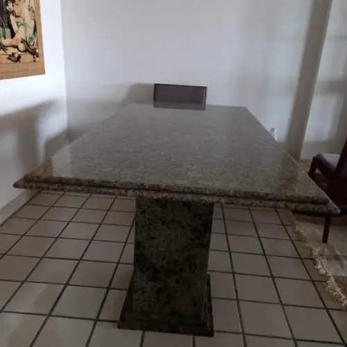 MESA EM GRANITO