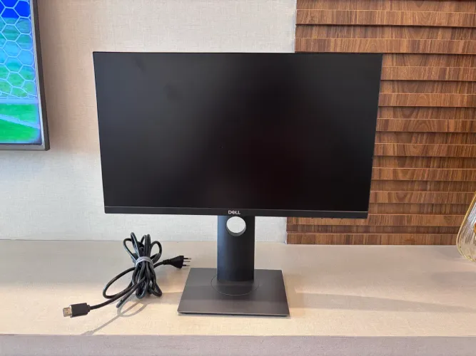 [FRETE GRÁTIS] Monitor Dell P2219H 21,5? Full HD IPS HDMI/DP/VGA - Excelente Estado