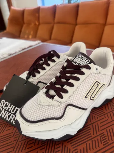 Tênis Schutz branco 36