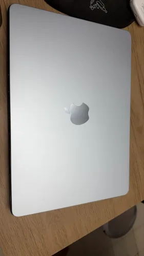 MacBook M4 
