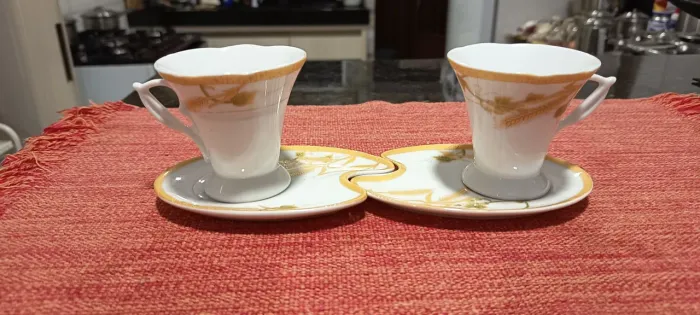 Vendo Dupla Xícaras Café Com Pires Meia Lua Jewel Platinum