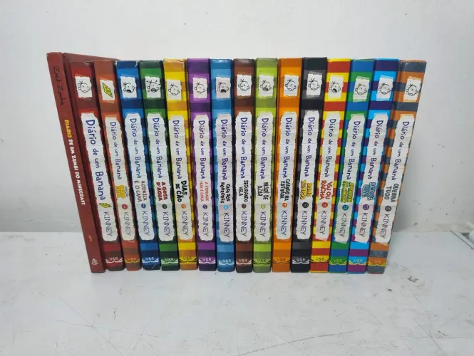Livros diário de um banana 1-14 + edição queijo extra (!BRINDE; Diário de um zumbi do mine