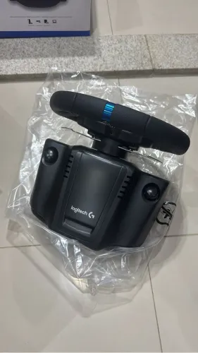 Volante e pedais Logitech G29