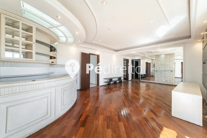 Apartamento de 132m² com 3 dormitórios e 3 vagas no Jardim Anália Franco