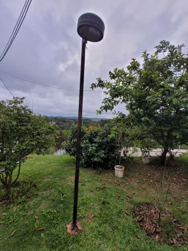 Vende -se poste iluminação jardim