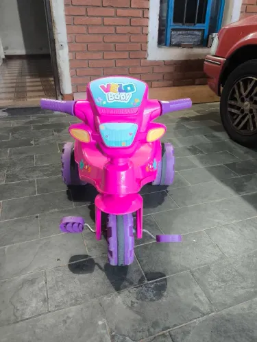 Lindo Triciclo Bandeirante 