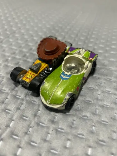 Carrinhos toy story hot wheels