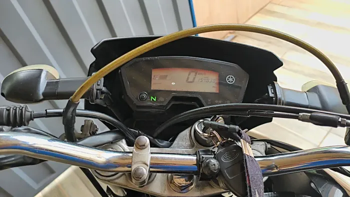 Estou vendendo uma moto Lander 250 moto está toda revisada sem detalhes aceito proposta