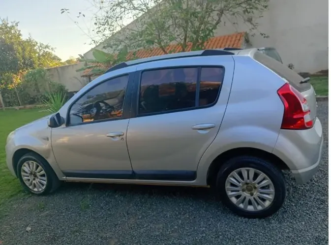 Renault Sandero Privilège Hi-flex 1.6 16V 5P AUT 2012
