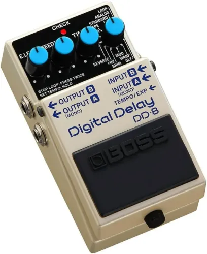 Pedal de delay digital BOSS DD-8 para guitarras elétricas