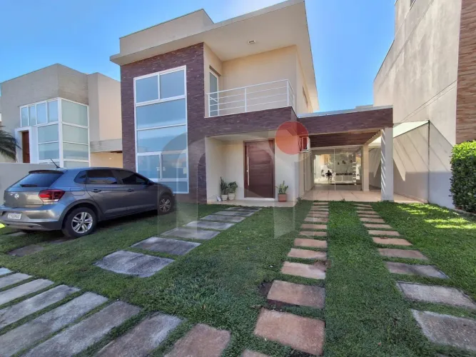 LINDA CASA EM CONDOMÍNIO FECHADO MUITO BEM LOCALIZADO