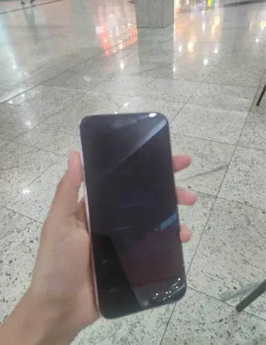 iPhone 15 pro Max pouco tempo de uso