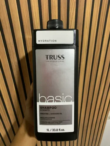 Shampoo e condicionador da marca Truss professional