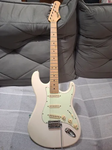 Guitarra Tagima T635 