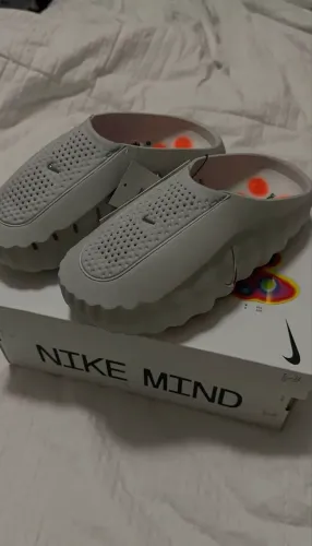Nike mind 001