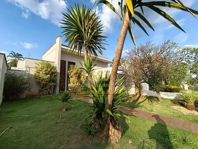 Luxuosa Casa de Condomínio à Venda em Franca-SP, Morada do Verde: 4 Quartos, 4 Suítes, 3 S