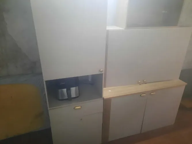 Vendo armário de cozinha semi nova
