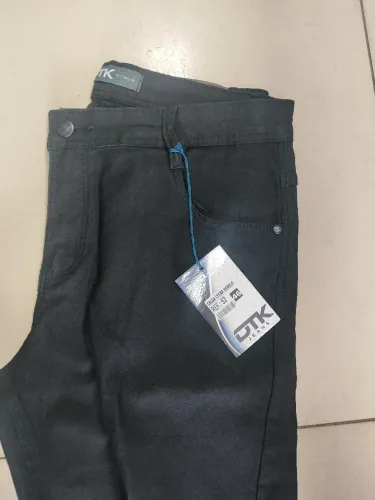 Calça jeans preta 