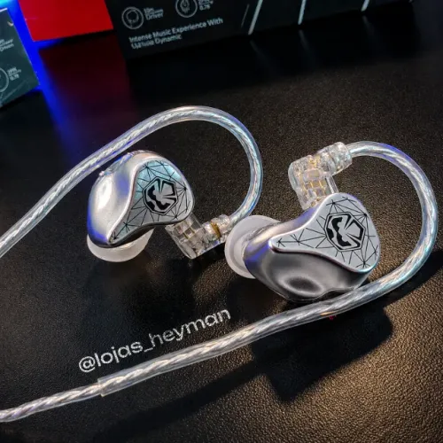Fone Gamer Intra Auricular PCYES Tyet Driver 10mm Cabo Destacável com Microfone