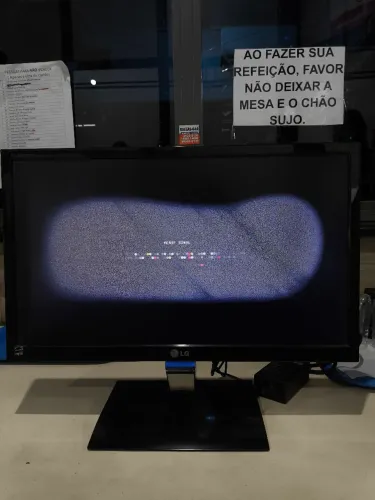 Monitor LG Flatron E2240T-PN 22" Full HD - Leia a Descrição