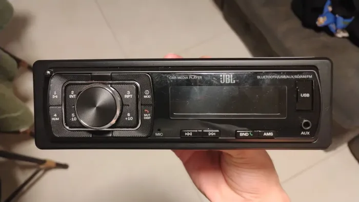 Som automotivo JBL celebrity150