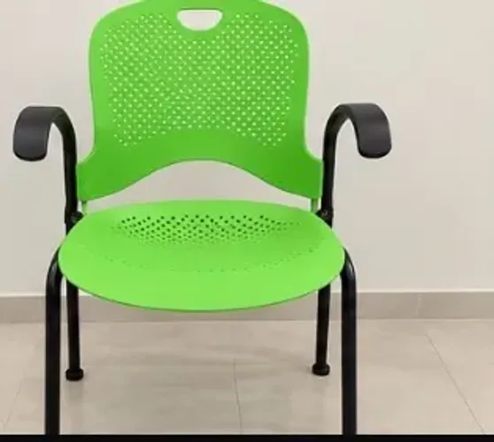 Cadeira Empilháveis Caper Herman Miller - Desing Exclusivo