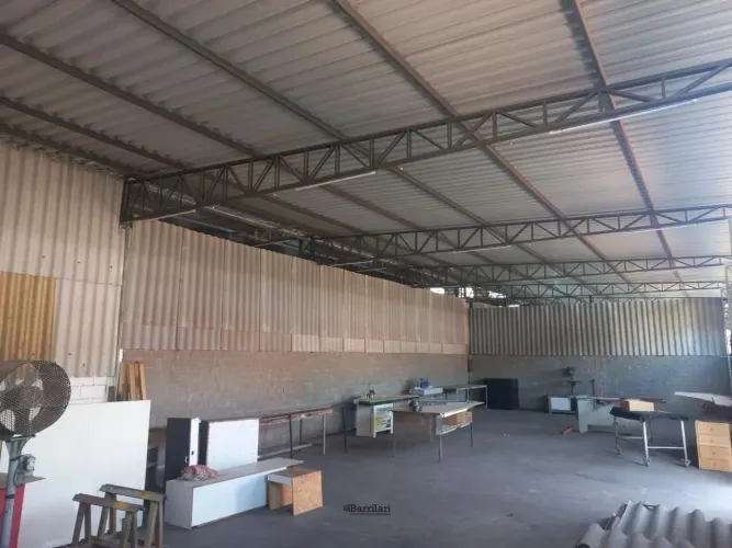 Galpão para alugar, 800 m² por R$ 8.000,00/mês - Zona Industrial - Iperó/SP