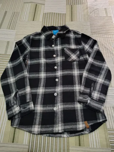 Camisa xadrez preta
