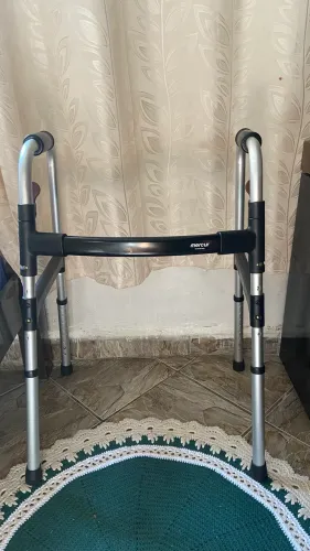 Andador ortopédico para idoso e adulto dobrável 130kg por pessoa