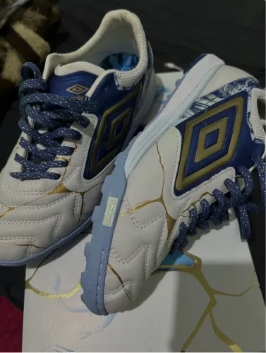 Chuteira Society Umbro Adamant Master Class Pro Kintsugi - 2027