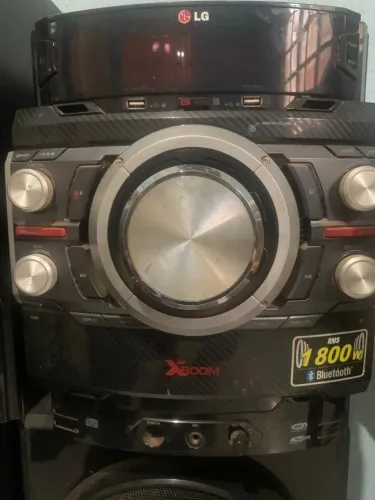 Aparelho de som LG- 1.800 W RMS- potente