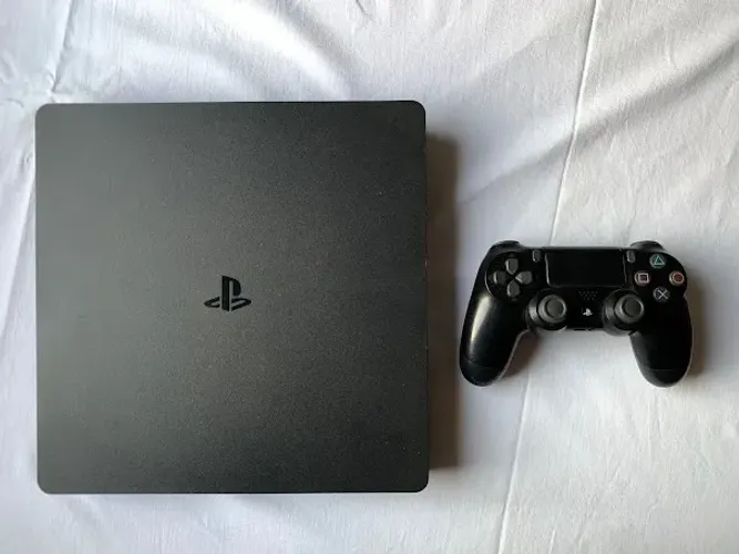 PLAYSTATION 4 500Gb + DUALSHOCK 4 ORIGINAL HALL EFFECT