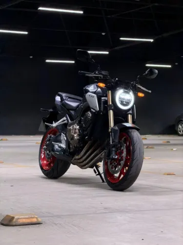 CB 650R café race a melhor da categoria