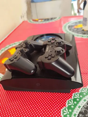 PS3 desbloqueado conservadissimo + Gran Turismo 6 mídia fisica. (Leia a descrição)