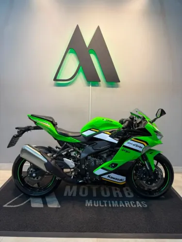 Kawasaki Ninja ZX-4RR 2026 - 1.100 KM