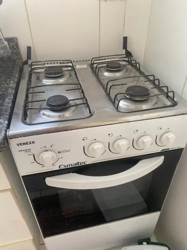 VENDO FOGÃO 4 Bocas com forno a Gás - Pra sair hoje