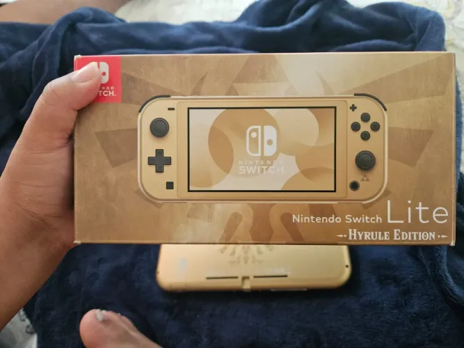 Nintendo Switch lite versão Hyrule Edition