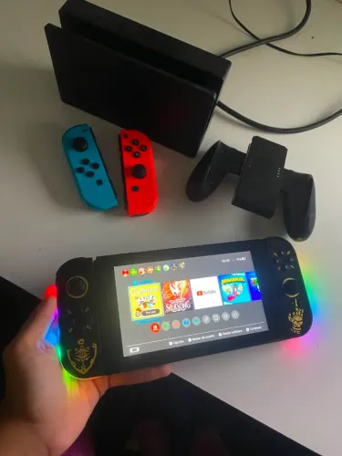 Nintendo switch V2- Estado perfeito + controles extras