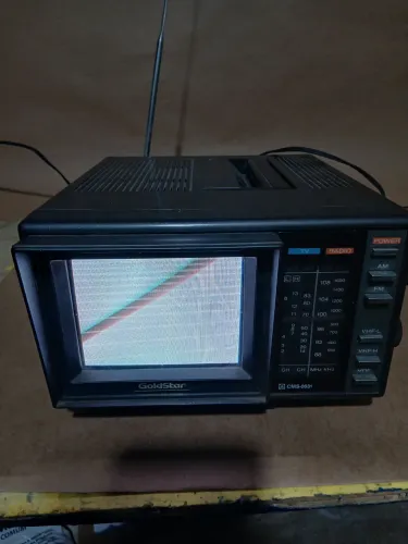 Televisão portátil Goldstar 