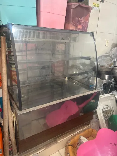 Balcão Gelado IGLU, Bom porém está sujo 