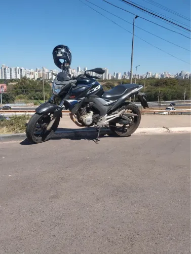CB TWISTER 250 conservada 