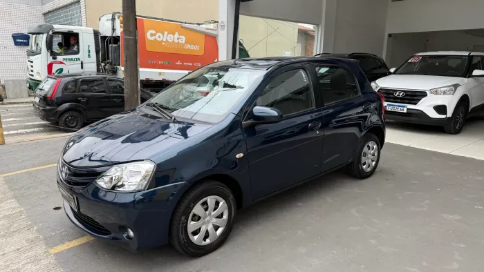 Toyota Etios XS 1.5 Flex 16V 5P Mec. 2016